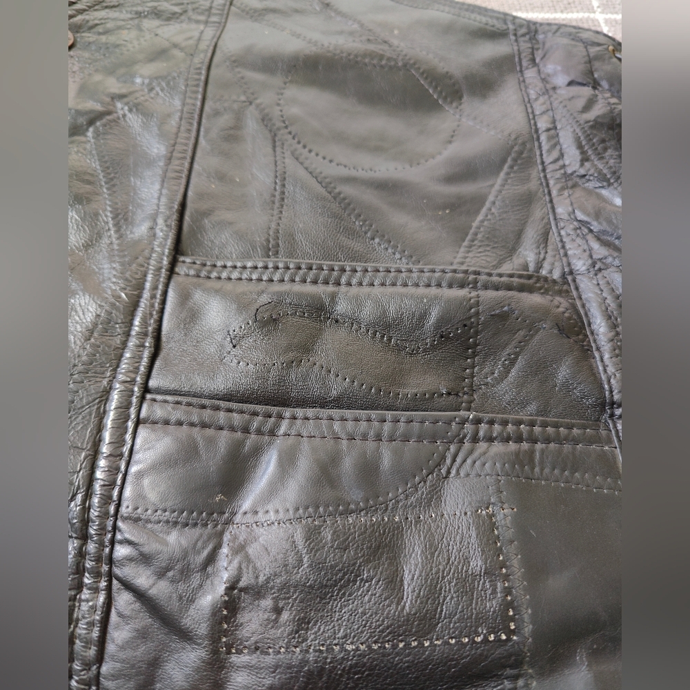VINTAGE Buffalo Leather Biker Vest - Picture 9 of 13